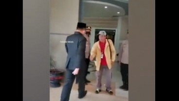 Viral Ketua DPRD Luwu Timur Tolak Jabat Tangan, Golkar Beri Klarifikasi