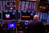 Wall Street Anjlok Terpicu Aksi Jual Saham-saham Perbankan