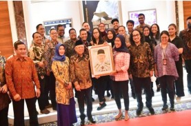 Hari Lahir Ke-80, Ma'ruf Amin Luncurkan Buku Kiai…