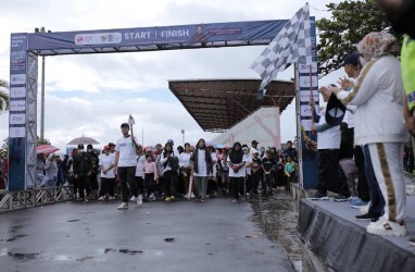 Antusias Ribuan Masyarakat Meriahkan Jalan Sehat BUMN Pupuk Indonesia Di Kalteng