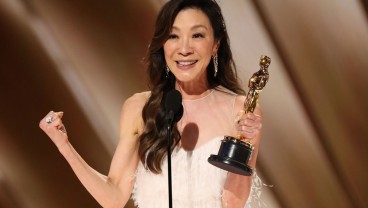 Profil Michelle Yeoh Orang Asia Pertama yang Menangkan Aktris Terbaik Piala Oscar 2023