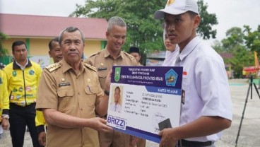 BRI Dukung Digitalisasi Pendidikan di SMAN Olahraga Riau