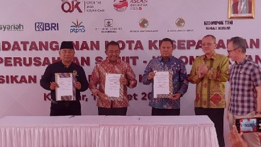 BRK Syariah dengan Poktan Kampar Sepakati Peremajaan Sawit