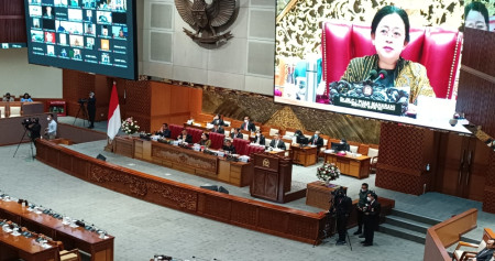Rapat Paripurna DPR RI mengesahkan Perppu No. 2/2022 tentang Cipta Kerja menjadi UU, Selasa (21/3/2023). Payung hukum dunia usaha itu dinanti-nanti para pebisnis setelah sempat kandas karena digugat di MK.