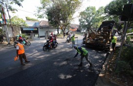 Jalan Provinsi di Kadungora Garut yang Diprotes Warga Bakal Segera Mulus!