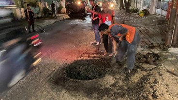 Berbahaya Bagi Pengendara, Bina Marga Diminta Perbaiki Jalan Berlubang di Jakarta