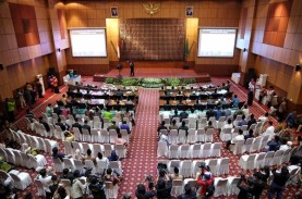5 Berita Terpopuler: Hasil Sidang Isbat dan Untung-Rugi…