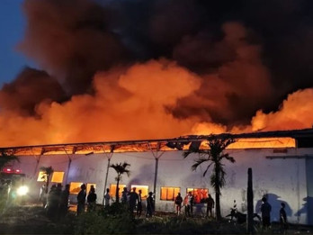 Goto Living Identifikasi Kerugian Usai Kebakaran Dahsyat di Gudang