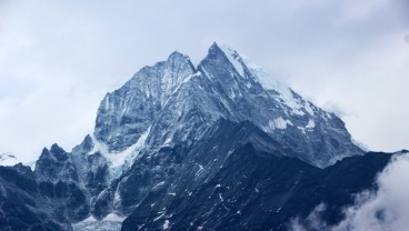 10 Gunung Tertinggi di Dunia, Ada yang Mencapai 8848 Mdpl
