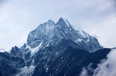 10 Gunung Tertinggi di Dunia, Ada yang Mencapai 8848 Mdpl