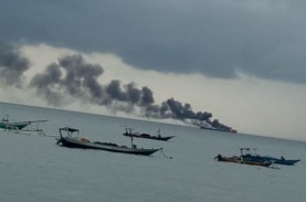 Kapal BBM Pertamina Terbakar di Perairan Mataram,…