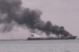 Kapal Pengangkut Pertalite Terbakar, Pertamina Jamin…