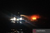 Nelayan Diminta Mewaspadai Dampak Kapal Pengangkut BBM Terbakar