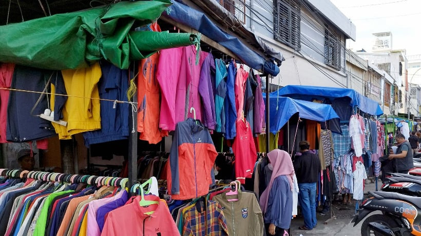 Pakaian Bekas Diganyang, Perdagangannya Tetap Kena Aturan Pajak