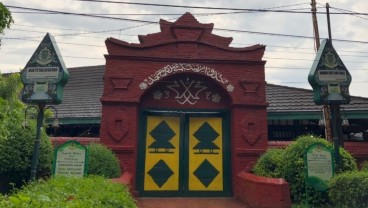 Menengok Masjid Agung Sang Cipta Rasa, Konon Dibangun Hanya Satu Malam