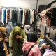Aktivitas Jual Beli Pakaian Bekas Impor di Cirebon Tetap Ramai