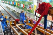 Luhut Ingin Bunga Pinjaman Kereta Cepat Cuma 2 Persen, Siap Nego ke China