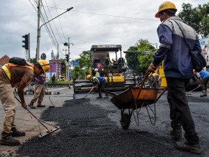 Perbaikan Jalan Selatan Pulau Jawa Dikebut Jelang Arus Mudik Lebaran 2023