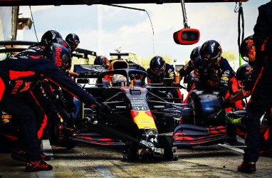 Verstappen Rebut Pole Position GP Australia, Ferrari Terseok-seok