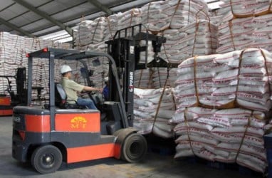 107.900 Ton Gula Impor dari ID FOOD Mulai Masuk Sebelum Lebaran