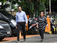 Haris Azhar dan Fatia Tantang Luhut Hadir di Pengadilan Negeri Jakarta Timur