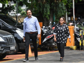 Haris Azhar dan Fatia Tantang Luhut Hadir di Pengadilan Negeri Jakarta Timur