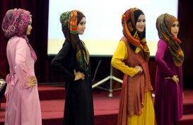 Lebaran Makin Dekat, Tren Belanja Baju Muslim Keluarga Naik 4 Kali Lipat