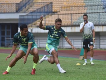 Prediksi Skor Persita vs Persib: Head to Head, Susunan Pemain