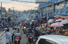 Pasar Tumpah di Jalur Pantura Kabupaten Cirebon Diprediksi Hambat Arus Mudik