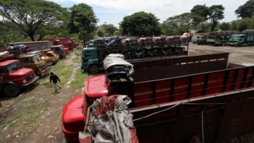 Marak Truk Parkir di Tepi Jalan Kendal, Kekurangan Kantong Parkir