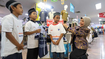 Garudafood Gelar Kegiatan Belanja Bareng Anak Yatim dan Dhuafa