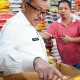 Kendalikan Inflasi Jelang Lebaran, Pemko Batam Kembali Gelar Pasar Murah