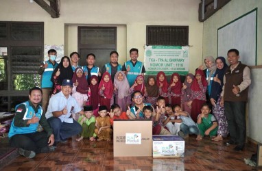 PLN Salurkan Bantuan ke Sejumlah Pondok Pesantren di Sulawesi Selatan