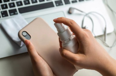 Ini 6 Cara Membersihkan Casing HP yang Menguning dengan Cepat