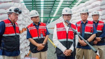Pastikan Stok Aman, Wamen BUMN Tinjau Langsung Gudang Pupuk Pusri Palembang