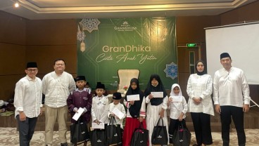 Hotel GranDhika Pemuda Semarang Santuni Anak Yatim