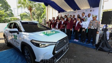 INFRASTRUKTUR JALAN TOL: Istirahat Meski Seadanya