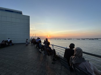 Berburu Sunset di Surabaya North Quay, Pelabuhan Tanjung Perak