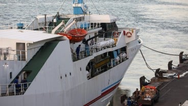 Mudik Lebaran: Pelabuhan Pelindo III Banjir Pemudik dari Luar Pulau Jawa