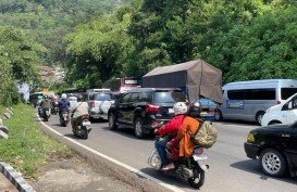 Pemudik Roda Dua Mesti Siaga, Sebagian Besar Jawa Tengah Diprediksi Hujan