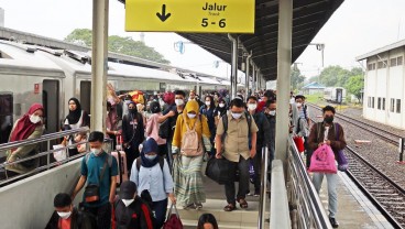 Jelang Lebaran, 61.711 Pemudik Sudah Turun di Stasiun Daop 3 Cirebon