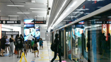 Bagi Warga yang Tak Mudik, Rekreasi Dalam Kota Naik MRT Jadi Pilihan