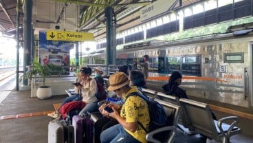 Kondisi Stasiun Gambir Mulai Lengang pada H-1 Lebaran 2023