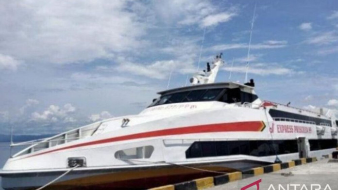Penumpang di Pelabuhan Tulehu Maluku Melonjak Jelang Lebaran
