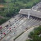 Pantauan Lalu Lintas Tol Jabotabek, Pergerakan ke Luar Jakarta Masih Terjadi