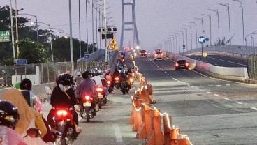 Arus Mudik di Suramadu H-1 Lebaran Terpantau Ramai Lancar