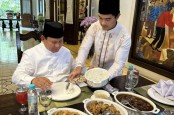 Ambilkan Nasi untuk Prabowo, Kaesang: Cawalkot Depok Cari Dukungan
