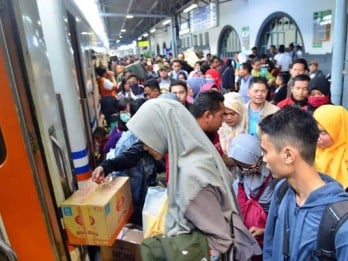 Besok, Diperkirakan Puncak Arus Balik dengan Kereta Api dari Surabaya