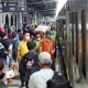 Hari Ketiga Lebaran, Stasiun Pasar Senen Masih Diramaikan Pemudik