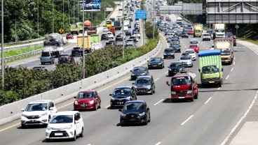 Padat! Jasa Marga Berlakukan Contra Flow di Tol Jagorawi